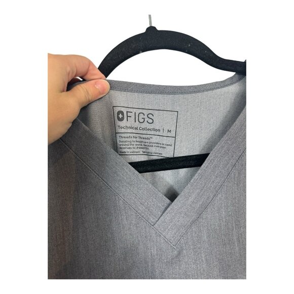 Lot 2-FIGS Scrub Top Mens Gray  Technical Collection Size Medium - Picture 3 of 7